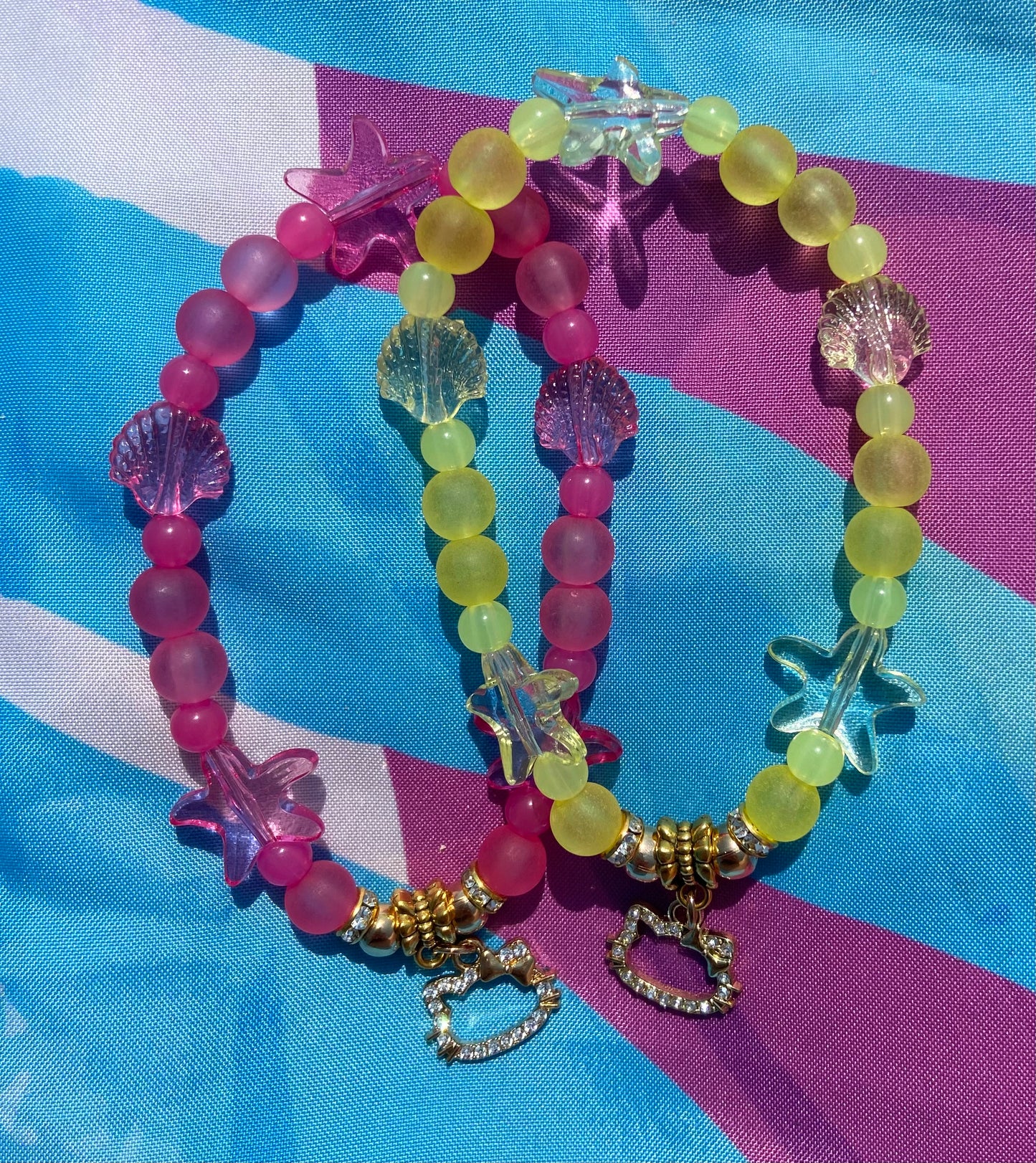 Hello Kitty seashell / beach themed