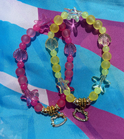 Hello Kitty seashell / beach themed